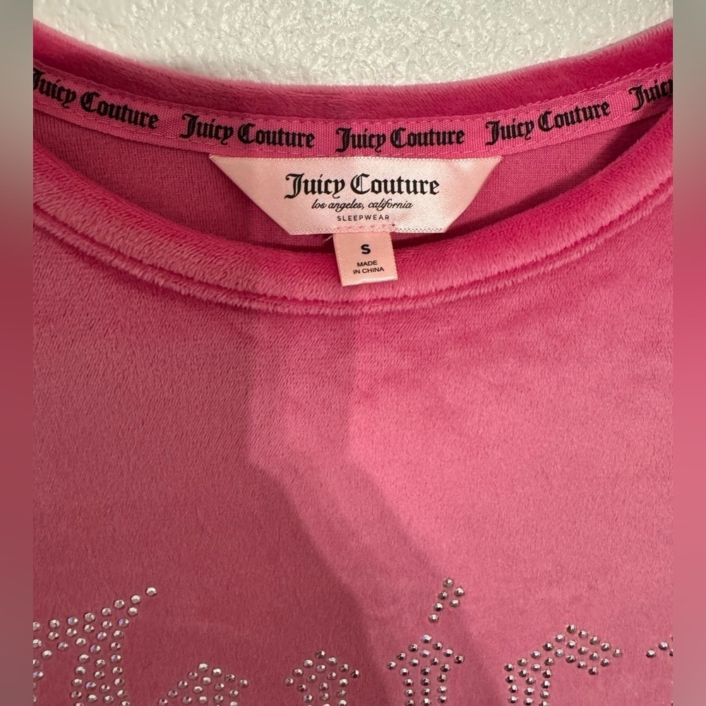 Y2k Juicy Couture Vintage pink velour sleepwear top - Picture 2 of 6